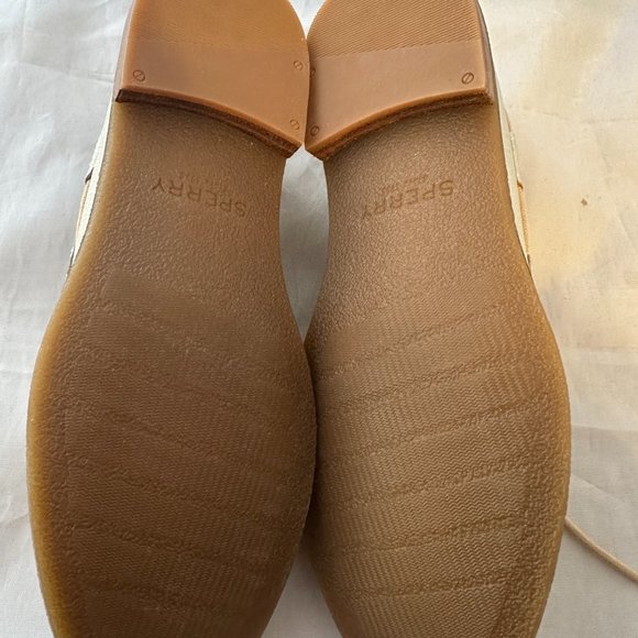 NEW Sperry  Women's Seaport Boat Shoe, Gold Leather  Size 5 M  New With Box - Picture 6 of 7
